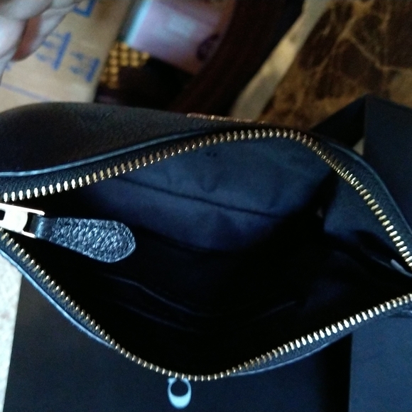 Coach wristlet - Picture 4 of 4